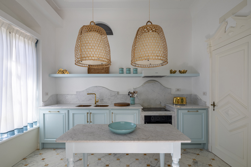 pardini hall applies marble finishes to '3VB' apartment in forte dei marmi designboom