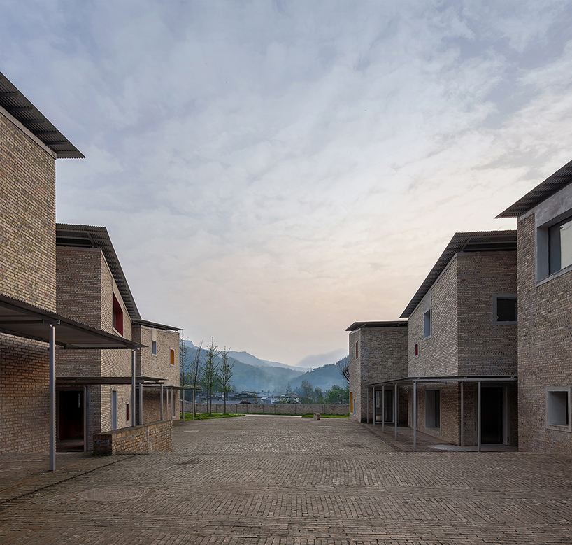 deshaus rebuilds homey kindergarten following lushan's 2013 earthquakes