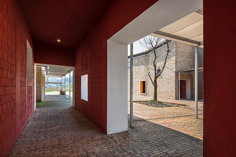 deshaus rebuilds homey kindergarten following lushan's 2013 earthquakes