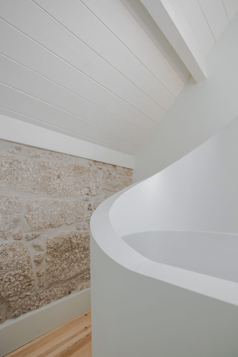 pedro ferreira refurbishes art deco house into tourist-use unit in porto