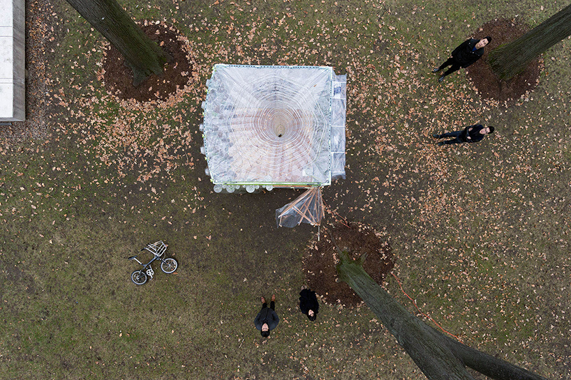 algaevator photobioreactor jie zhang tyler stevermer designboom