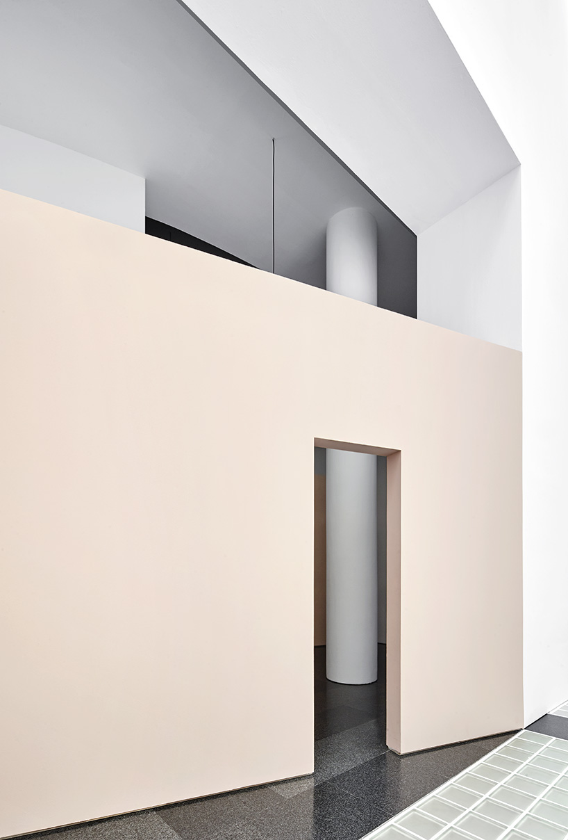 MAIO desings the exhibition display system for species of spaces at the MACBA