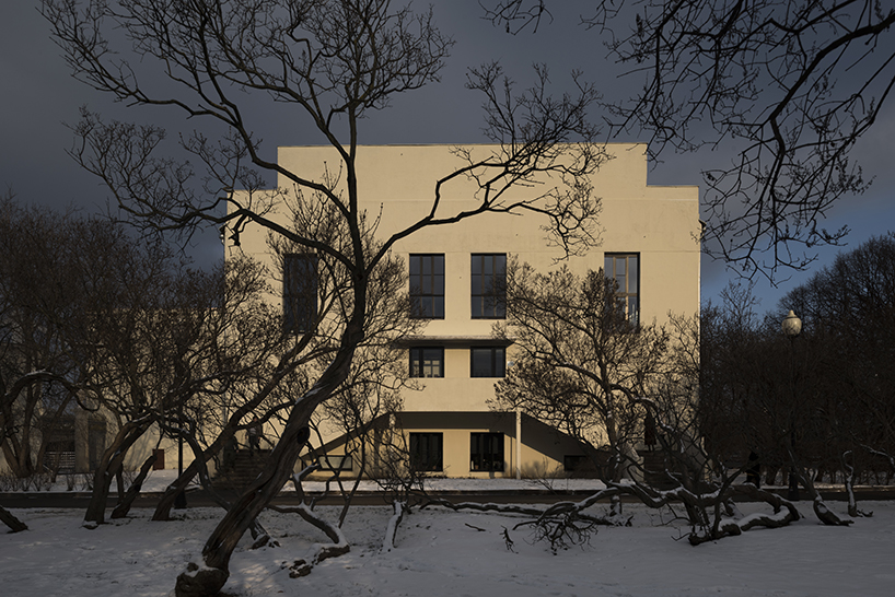 FORM strips historic building in moscow to relocate garage museum of contemporary art