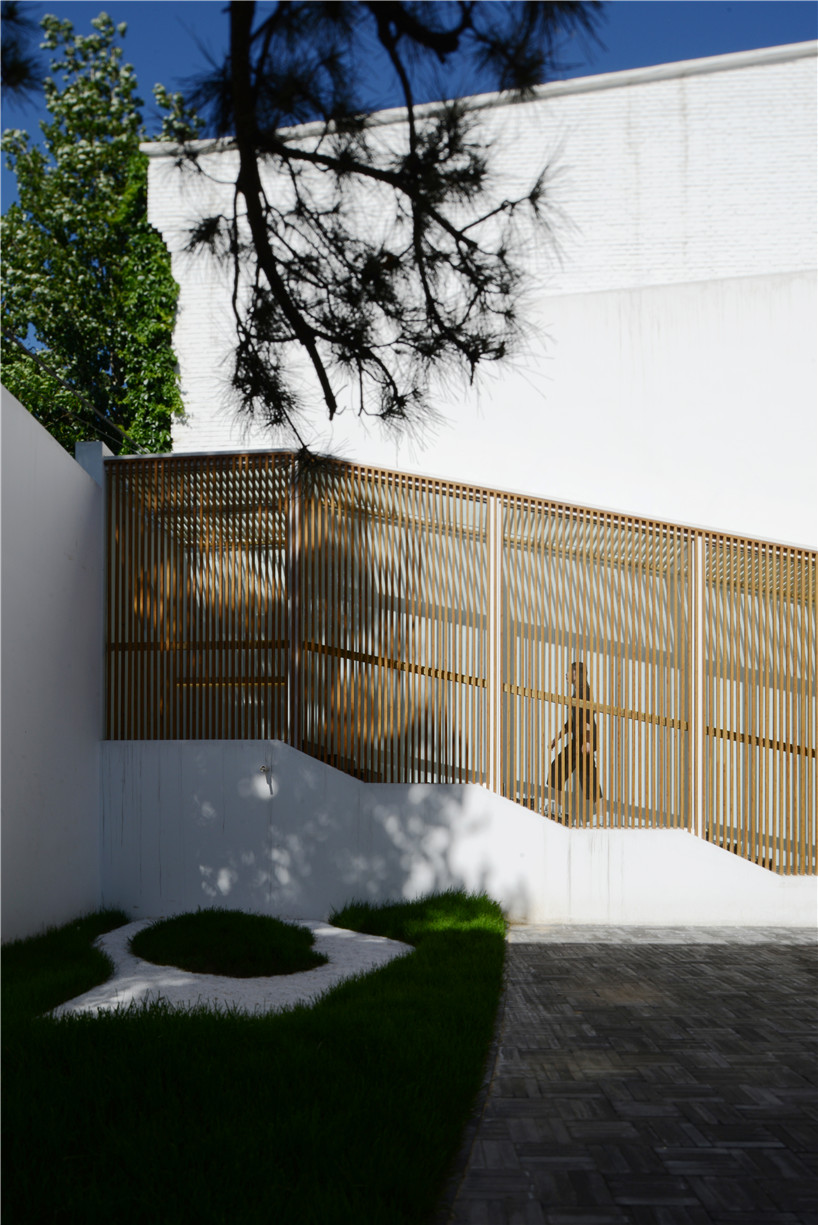 ding hui yuan zen tea chamber he wei beijing china designboom