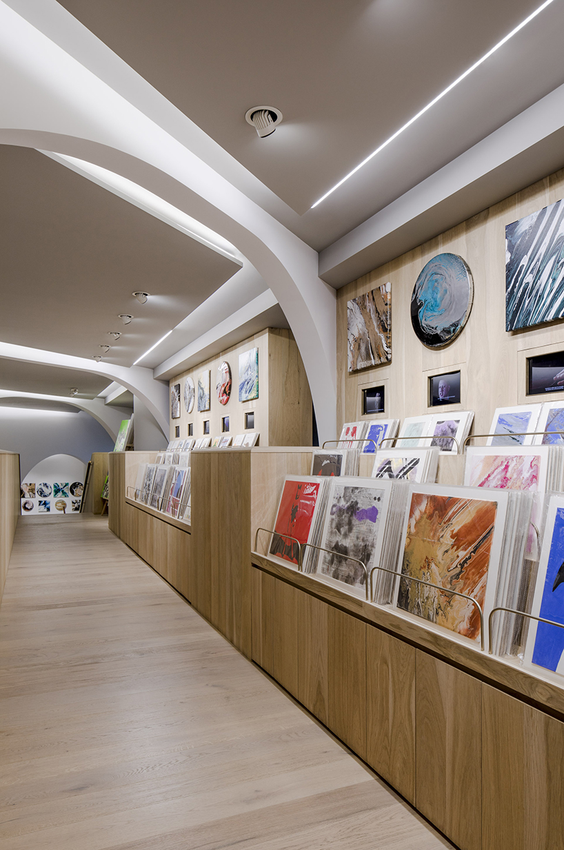 lukstudio folds an arcade in a shanghai gallery