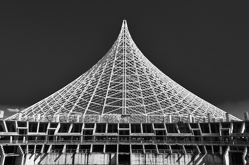 carmelo battaglia viaggio nelle citta invisibili di roma designboom