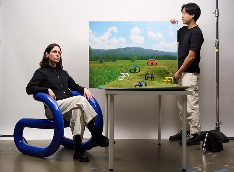 nik bentel studio bends single, unbroken loop of steel into sculptural chair