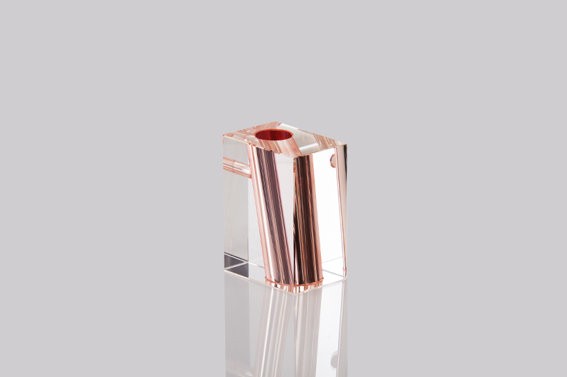 singular concept junction desktop organizer lead-free crystal designboom