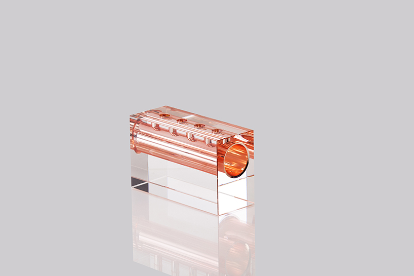 singular concept junction desktop organizer lead-free crystal designboom