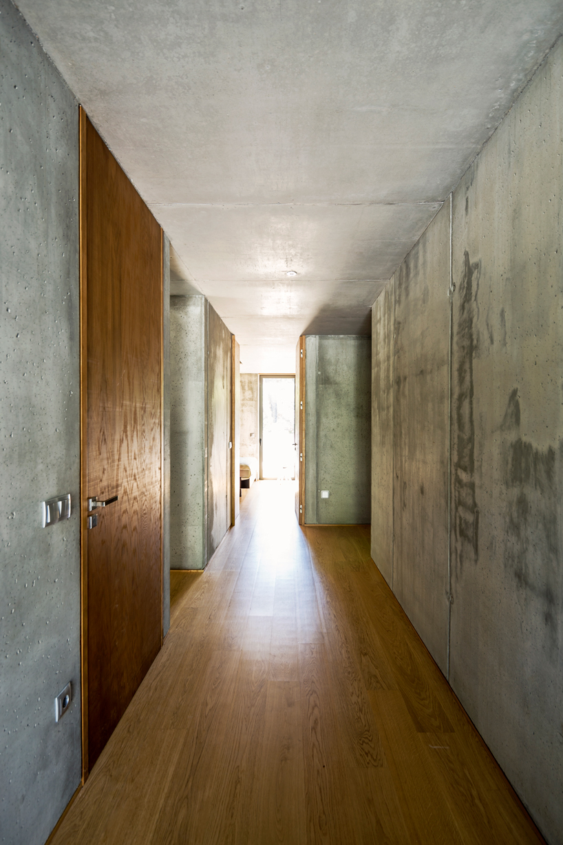 waataa quinta do carregal house portugal designboom