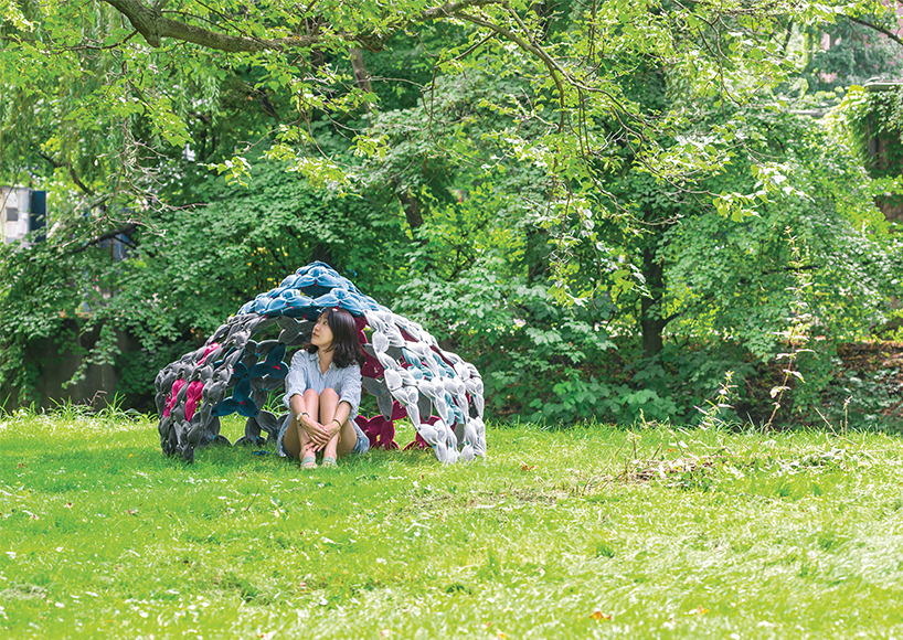 hyunjeong kim's ipari is a room-dividing modular system with acoustic absorbing function