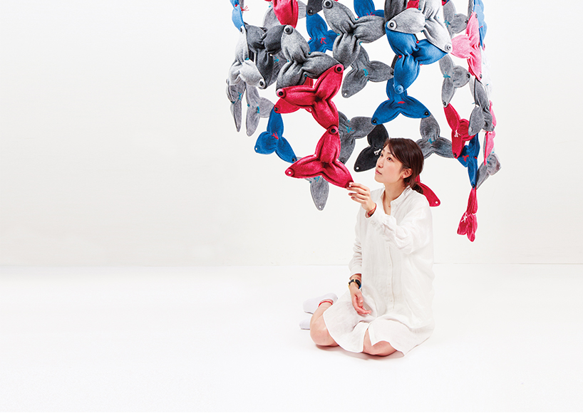 hyunjeong kim's ipari is a room-dividing modular system with acoustic absorbing function