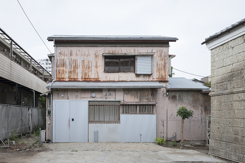2001 revives house in bandoubashi, an abandoned property in japan
