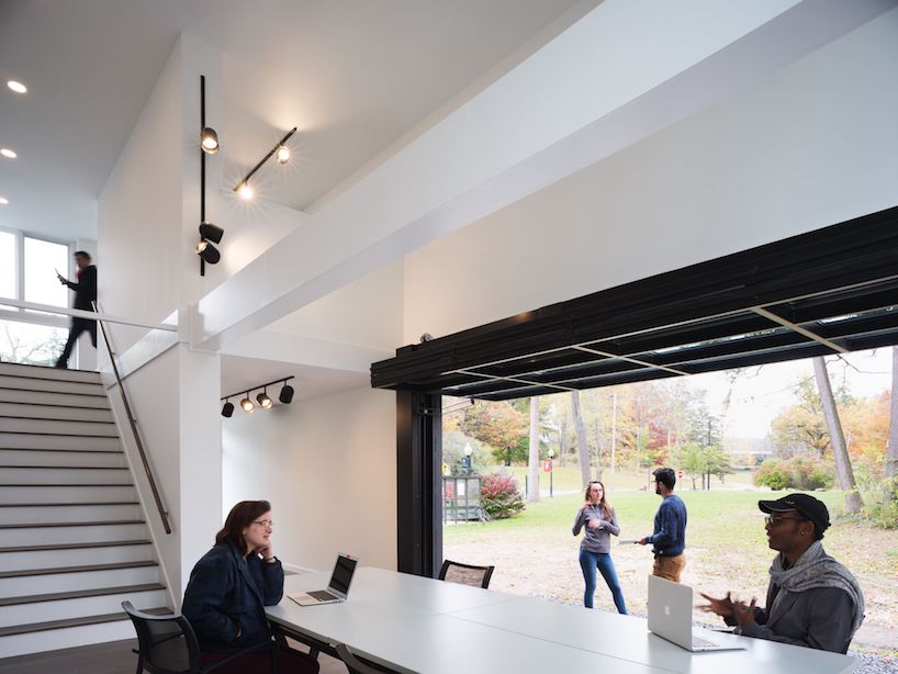 MB architecture sets a prefabricated multi-purpose container in bard college, new york