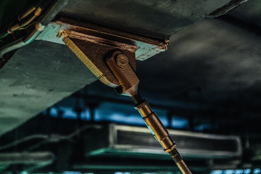 dongqi design adorns chinese eatery with suspended steel mezzanine