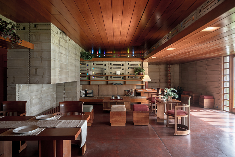 roberto conte photographs frank lloyd wright’s geometric motifs in florida campus - 10