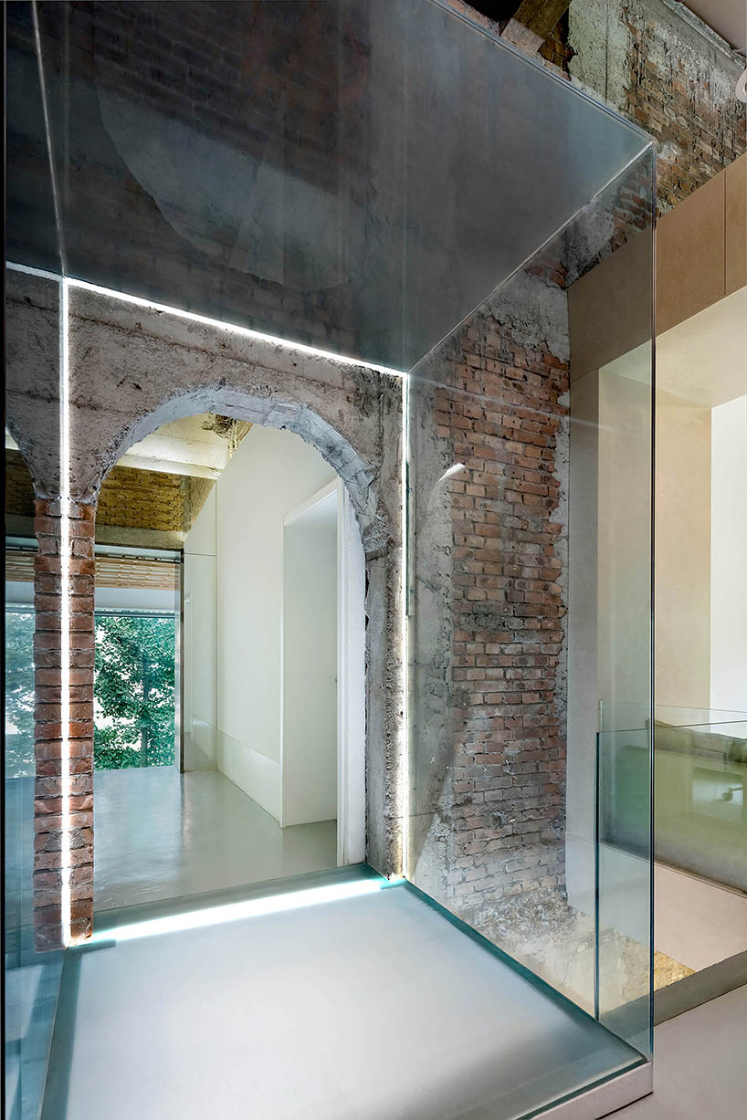 glass + steel additions define beijing film studio by cun-design