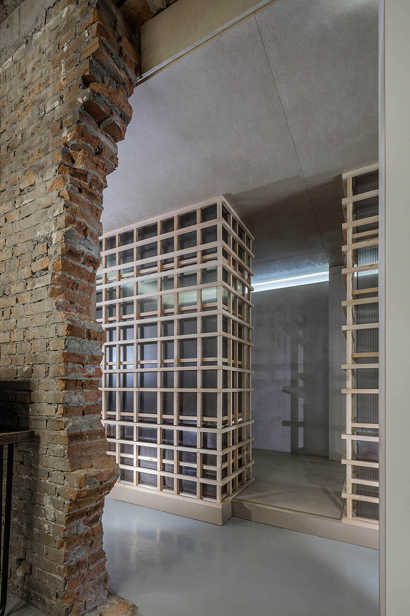 glass + steel additions define beijing film studio by cun-design