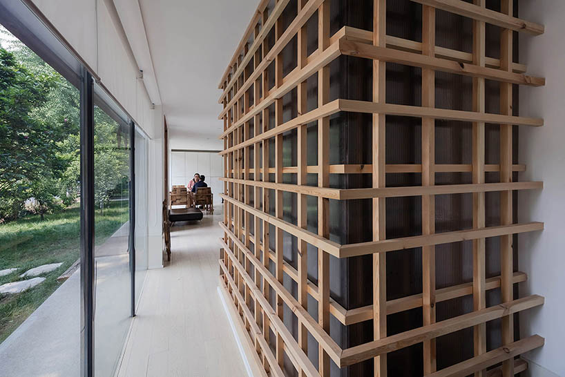 glass + steel additions define beijing film studio by cun-design