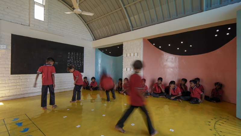 local construction and brickwork shape craft narrative's vaulted school in rural india
