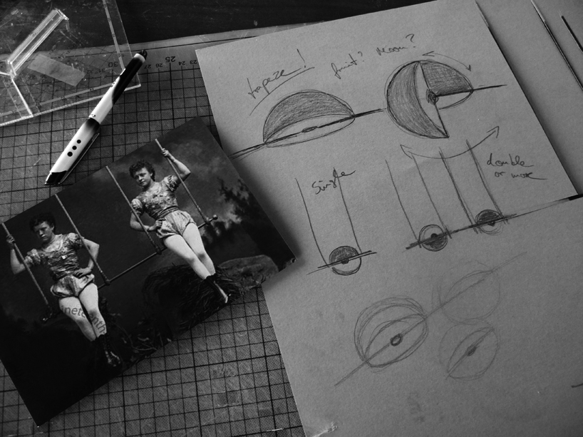 oblure presents trapeze-inspired pendant at maison et objet