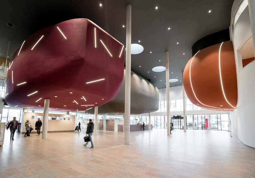multifunctional culture and education center in netherlands by jeanne dekkers architectuur