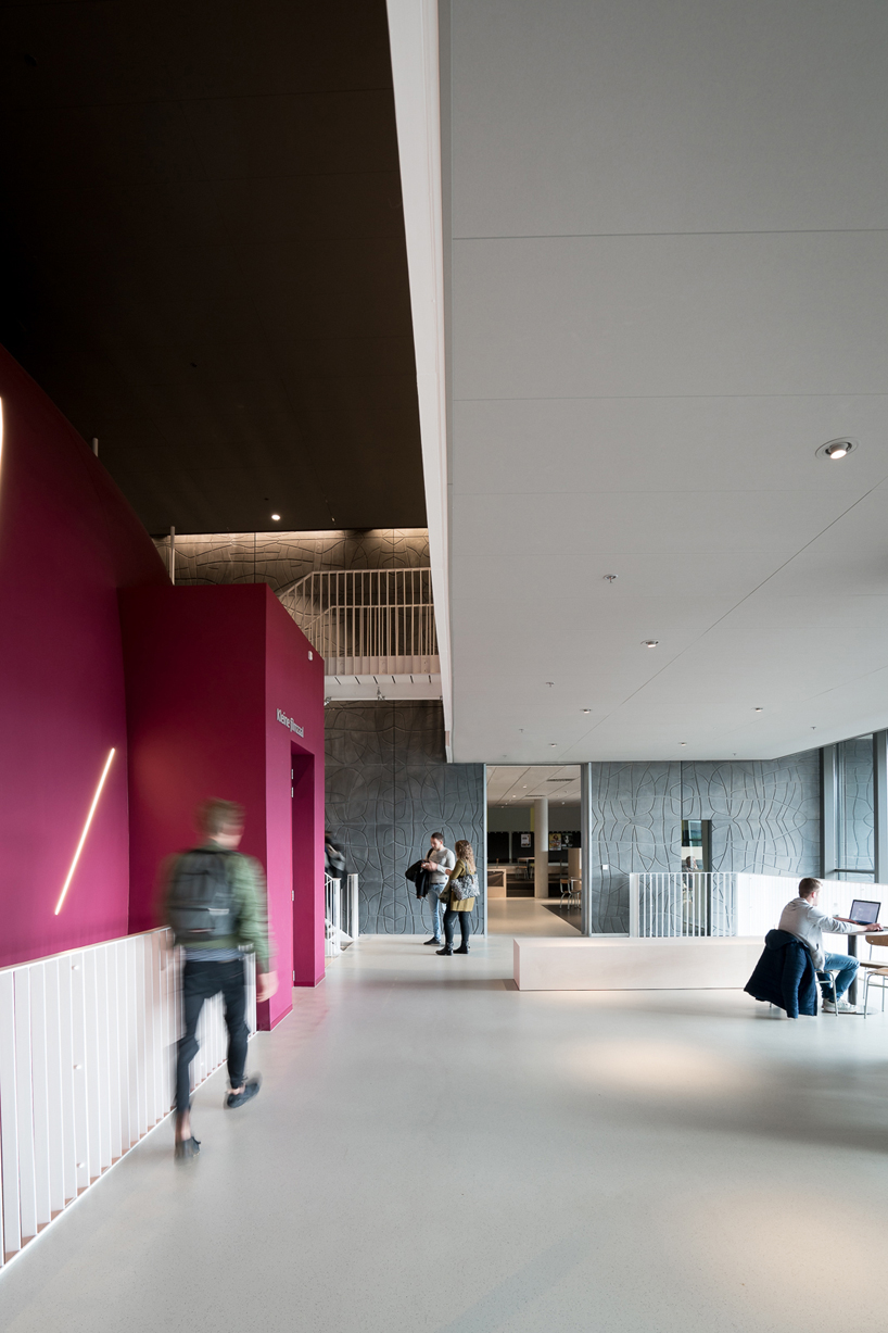 multifunctional culture and education center in netherlands by jeanne dekkers architectuur