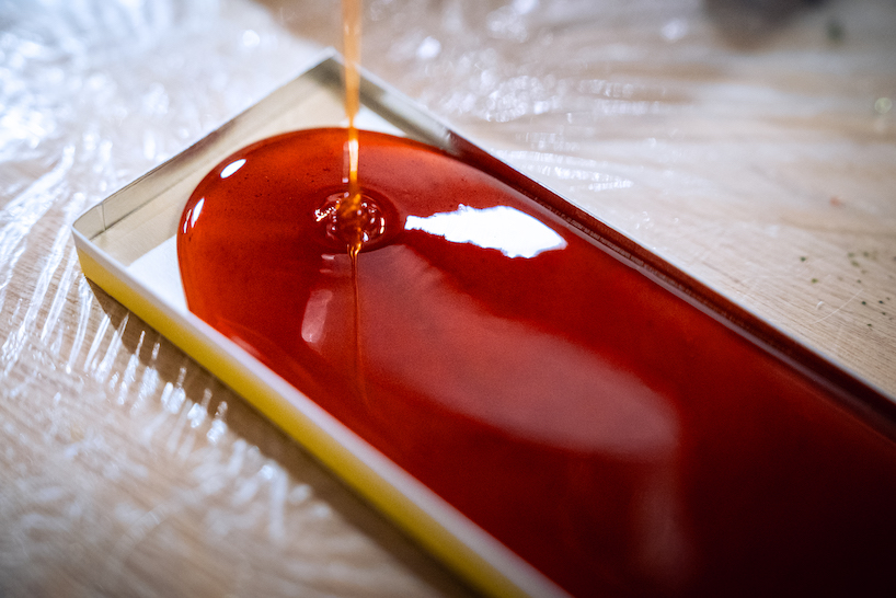 SO-Colored research project by we+ explores the potential of natural microalgae pigments