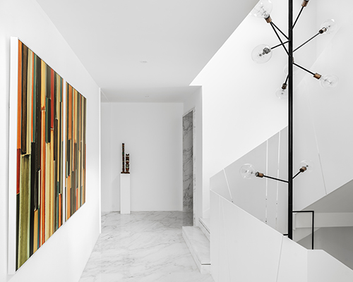 wei yi design creates a family home of monochrome + marble in nanjing, china