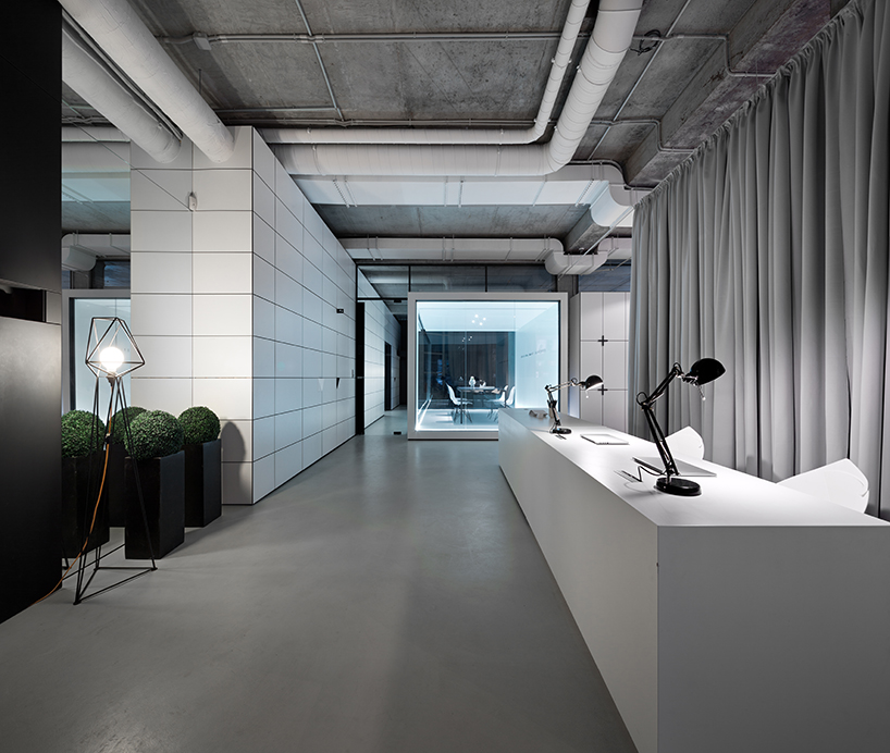 soesthetic group MAKEit office ukraine deisgnboom