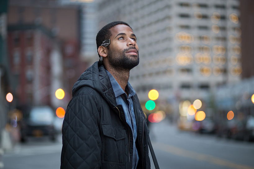 the 'nomad' wearable sensor is a digital guide for people with visual impairments - 1