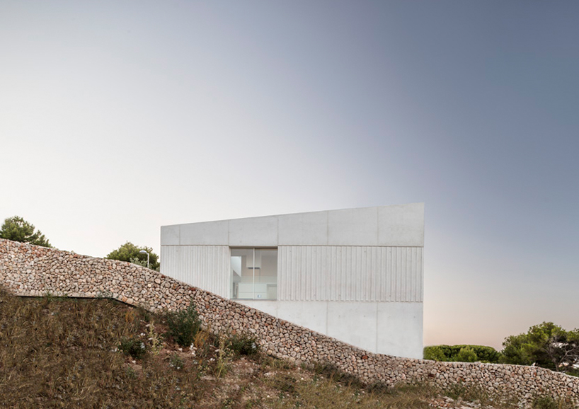 NOMO STUDIO designs a house to frame the views of menorca designboom