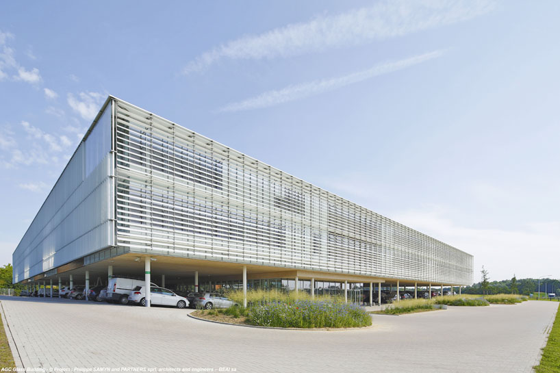 samyn and partners AGC head office belgium designboom 