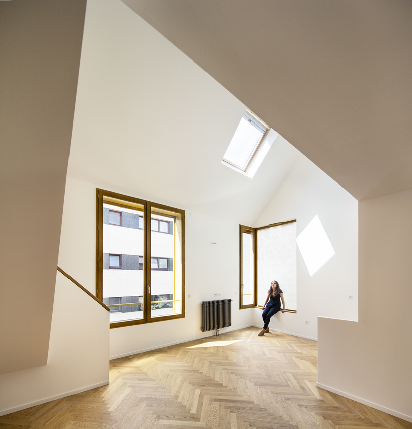 AAVP covers parisian building in golden sheets, carved like iron-worked balconies