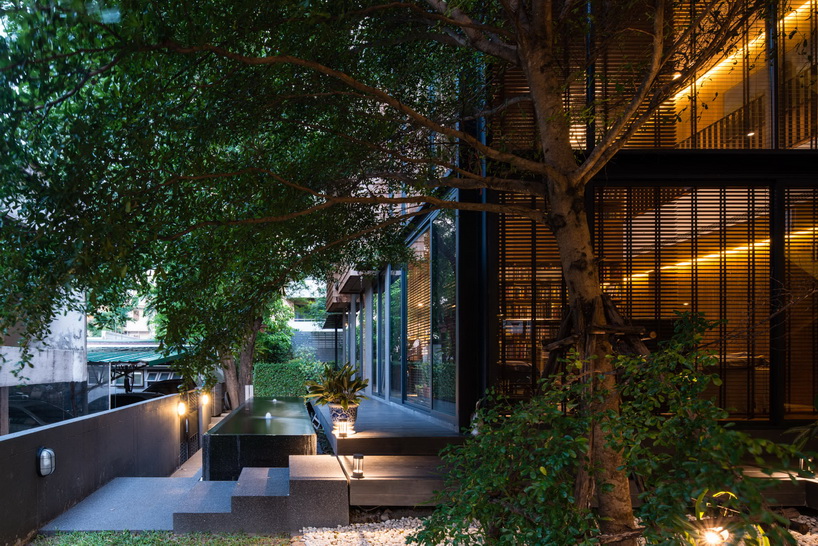 seARCH's wss - residence finds its own privacy in a urban area using architectural planning