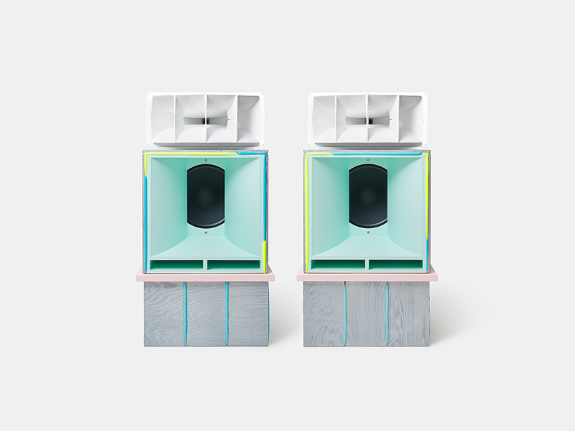 HiTENCHO joins larch plywood boards with colored polyurethane foam for new speaker