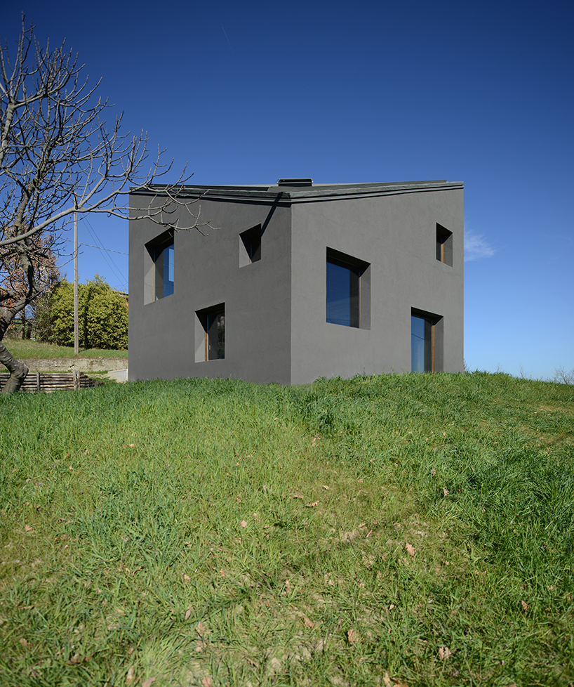 35a studio's house R evokes singularity in a small village of northern italy
