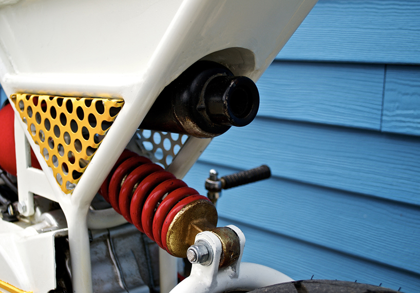 rhode island school of design students create an unconventional 70cc commuter bike