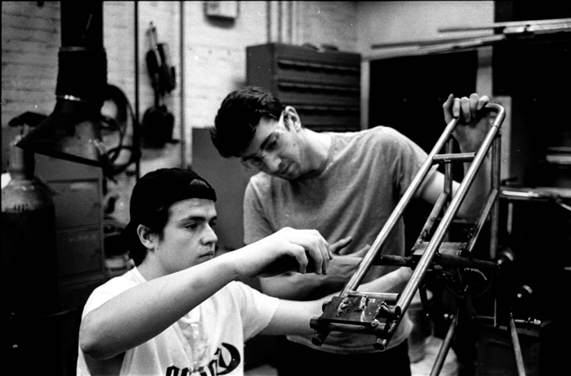 rhode island school of design students create an unconventional 70cc commuter bike