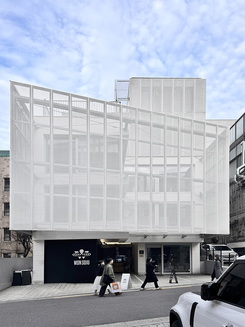 mesh membrane facades enfold archiworkshop's sinsa S8 commercial building in seoul