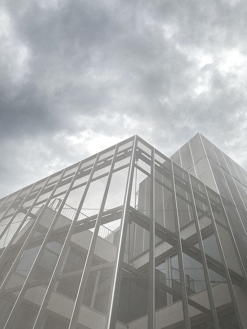 mesh membrane facades enfold archiworkshop's sinsa S8 commercial building in seoul