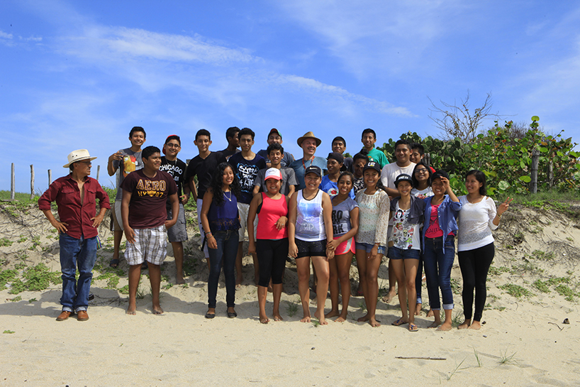 samuel boutruche's beachside moonrace is a running competition on a lunar reconstruction