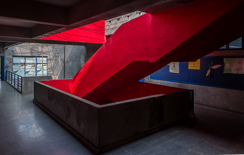 designaware presents a school carved from a cliff in the heritage precinct of golconda