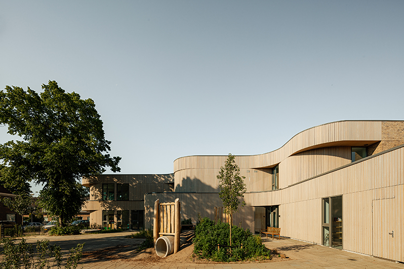 SO Fier School / EVA architecten