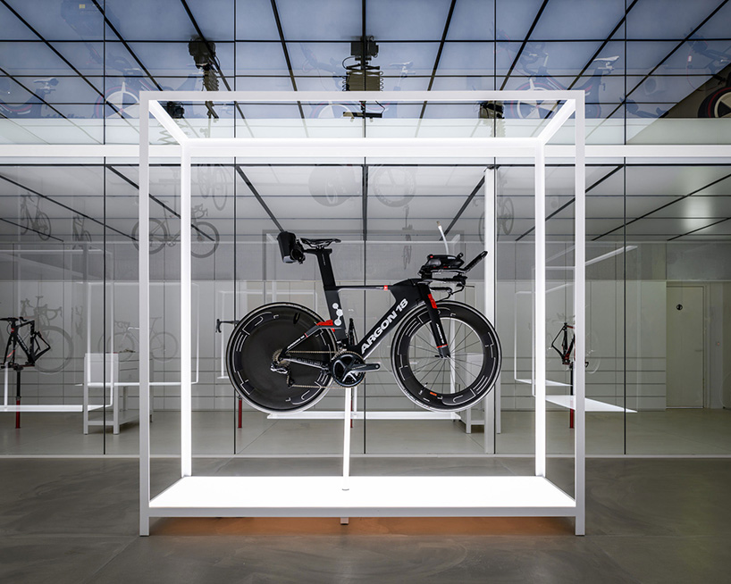 cycle showroom design
