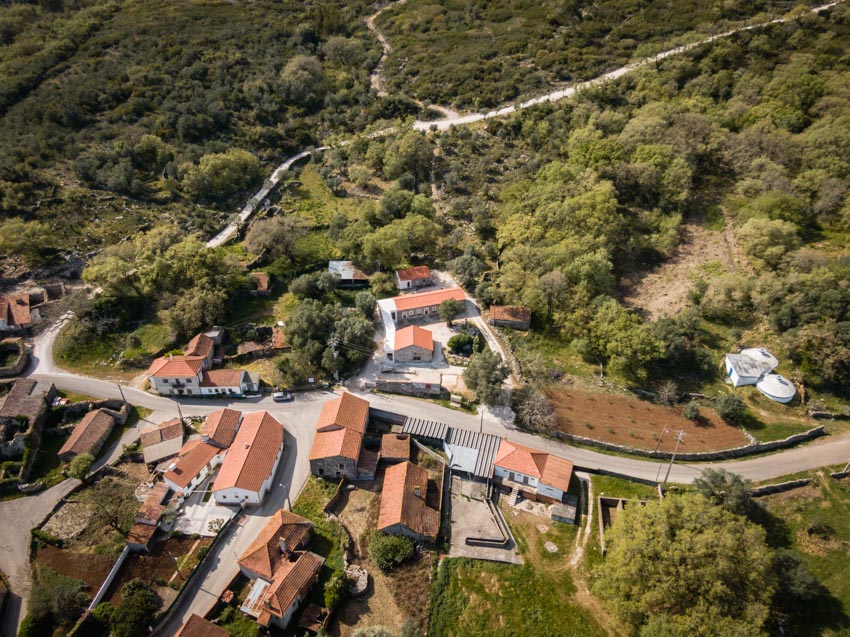 phyd-arquitectura-so-house-ruins-portugal-06-12-2019-designboom