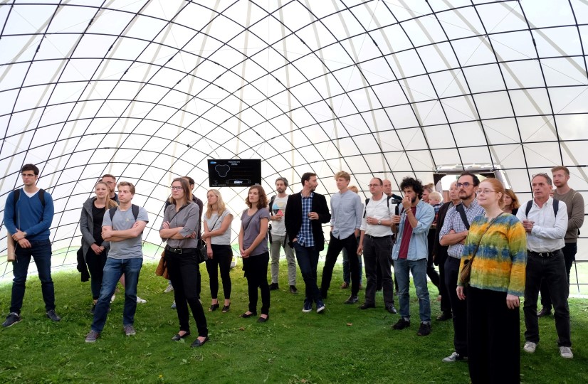 gregory quinn designs an inflatable structure ideal for refugee or disaster stricken areas