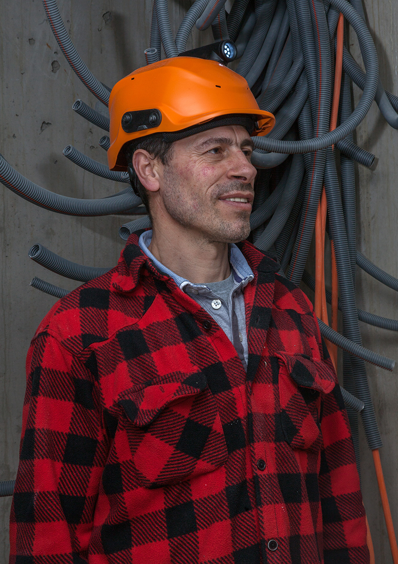 jaehoon jung's helmet allows workers to place accessories with a magnetic snap system