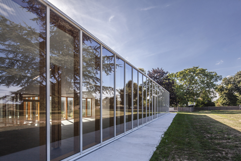 NZI architectes forms glazed façades to bring light into french leisure ...