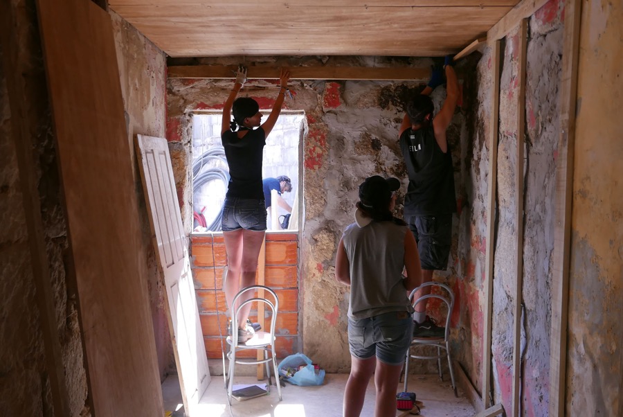 students of the critical concrete summer school refurbish run-down houses in porto
